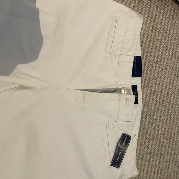 Cuffed White Capri Pants - Picture 3 of 3